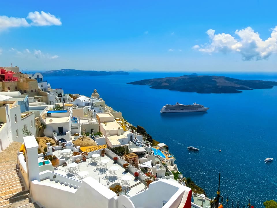 Divine Explorers Travel Inc.